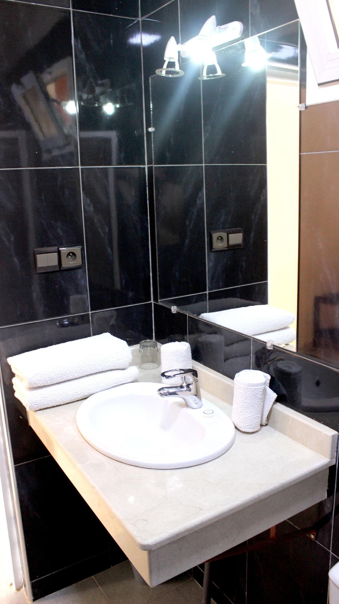 Hotel Al Bassatine بني ملال‎ المظهر الخارجي الصورة