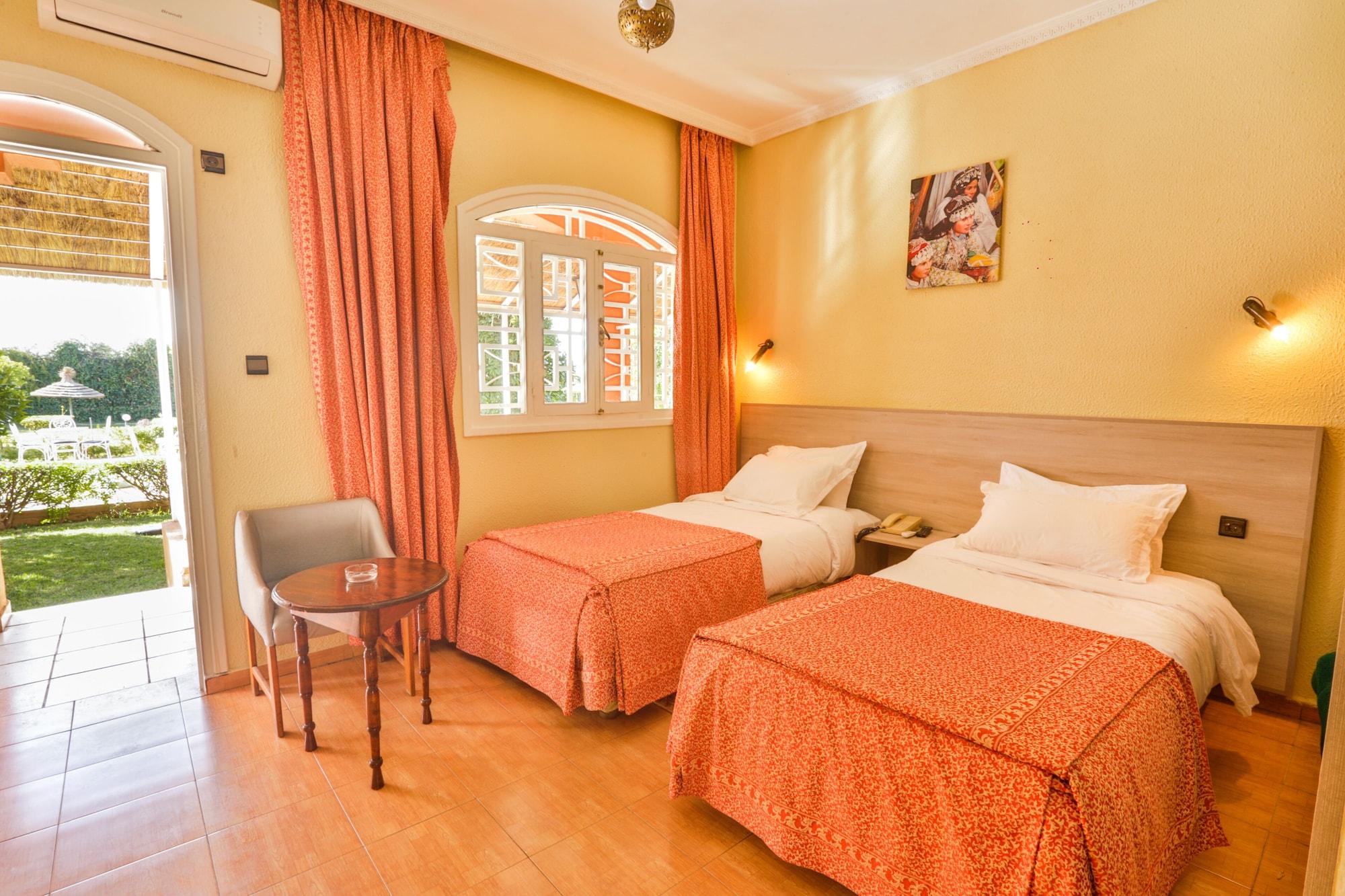 Hotel Al Bassatine بني ملال‎ المظهر الخارجي الصورة