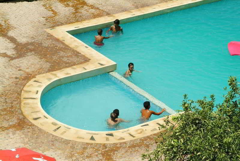 Hotel Al Bassatine بني ملال‎ المظهر الخارجي الصورة