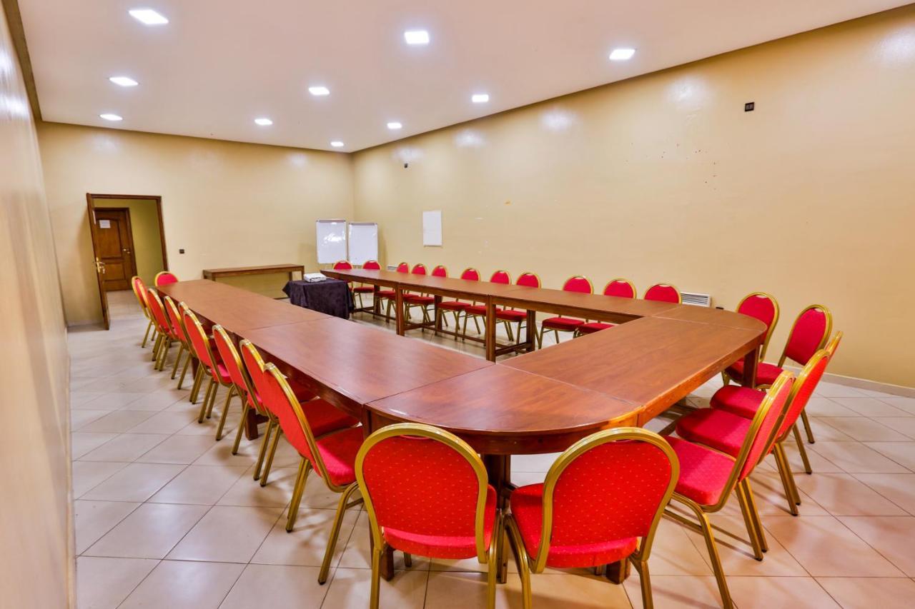 Hotel Al Bassatine بني ملال‎ المظهر الخارجي الصورة